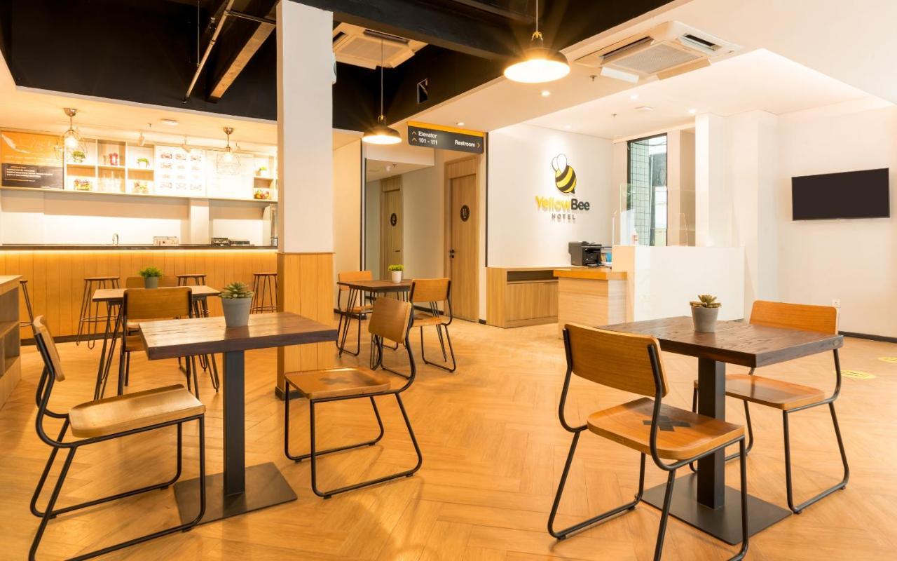 Yellow Bee Tanah Abang Hotel Jakarta Ngoại thất bức ảnh