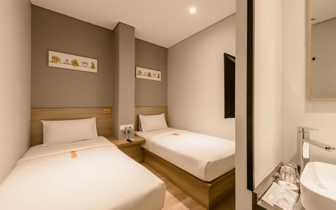 Yellow Bee Tanah Abang Hotel Jakarta Ngoại thất bức ảnh