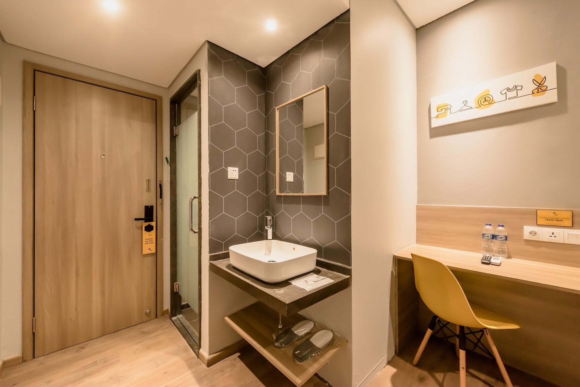 Yellow Bee Tanah Abang Hotel Jakarta Ngoại thất bức ảnh