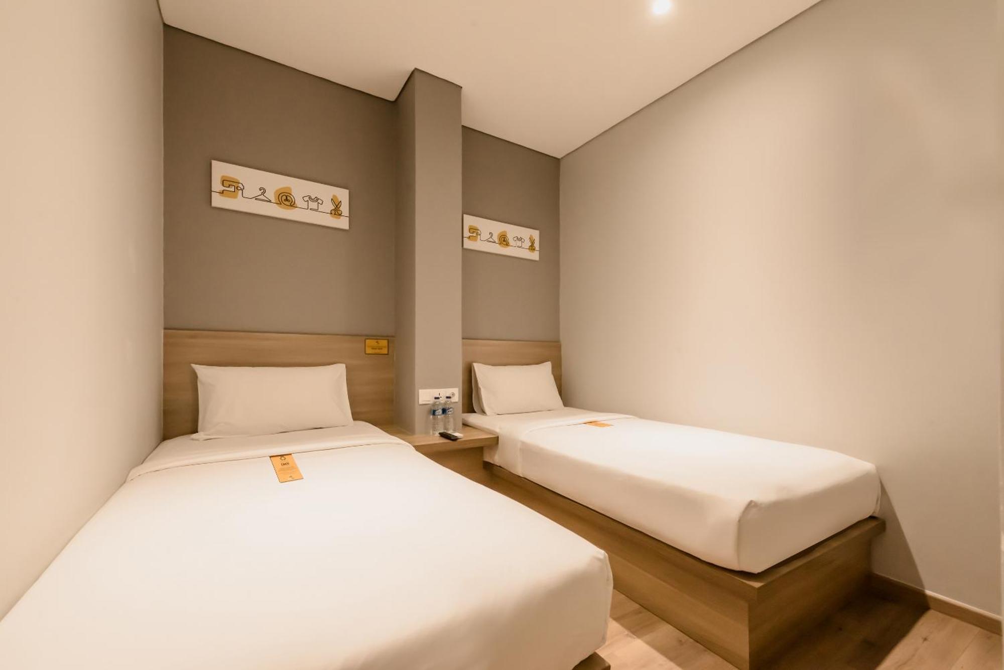 Yellow Bee Tanah Abang Hotel Jakarta Phòng bức ảnh